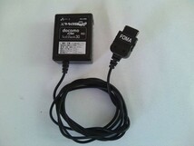 ACケータイ充電器LIGHT　docomo FOMA SOFTBANk3G 対応　AKJ-30K（DC5.5V 500mA）★定形外送料140円可 _画像1