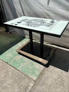 ダイニングテーブル カフェテーブル 店舗什器 台 ガラストップ オシャレ トランプ柄 スペード キング 13 K