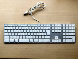 アップル 純正 Apple Keyboard A1243 (テンキー付き) USBキーボード （ジャンク）
