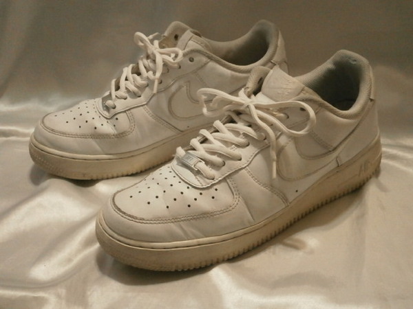激レア NIKE AIR FORSE 1 LOW サイズ 27.5cm USED 送料無料です。