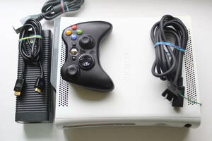 Xbox360本体セット ホワイト HDD60GB 電源コード/HDMIケーブル/コントローラー付属 