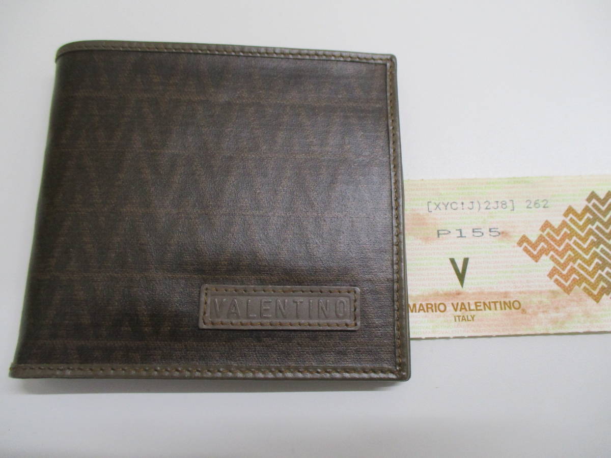 ヤフオク! -valentino 財布 二つ折り中古の中古品・新品・未使用品一覧