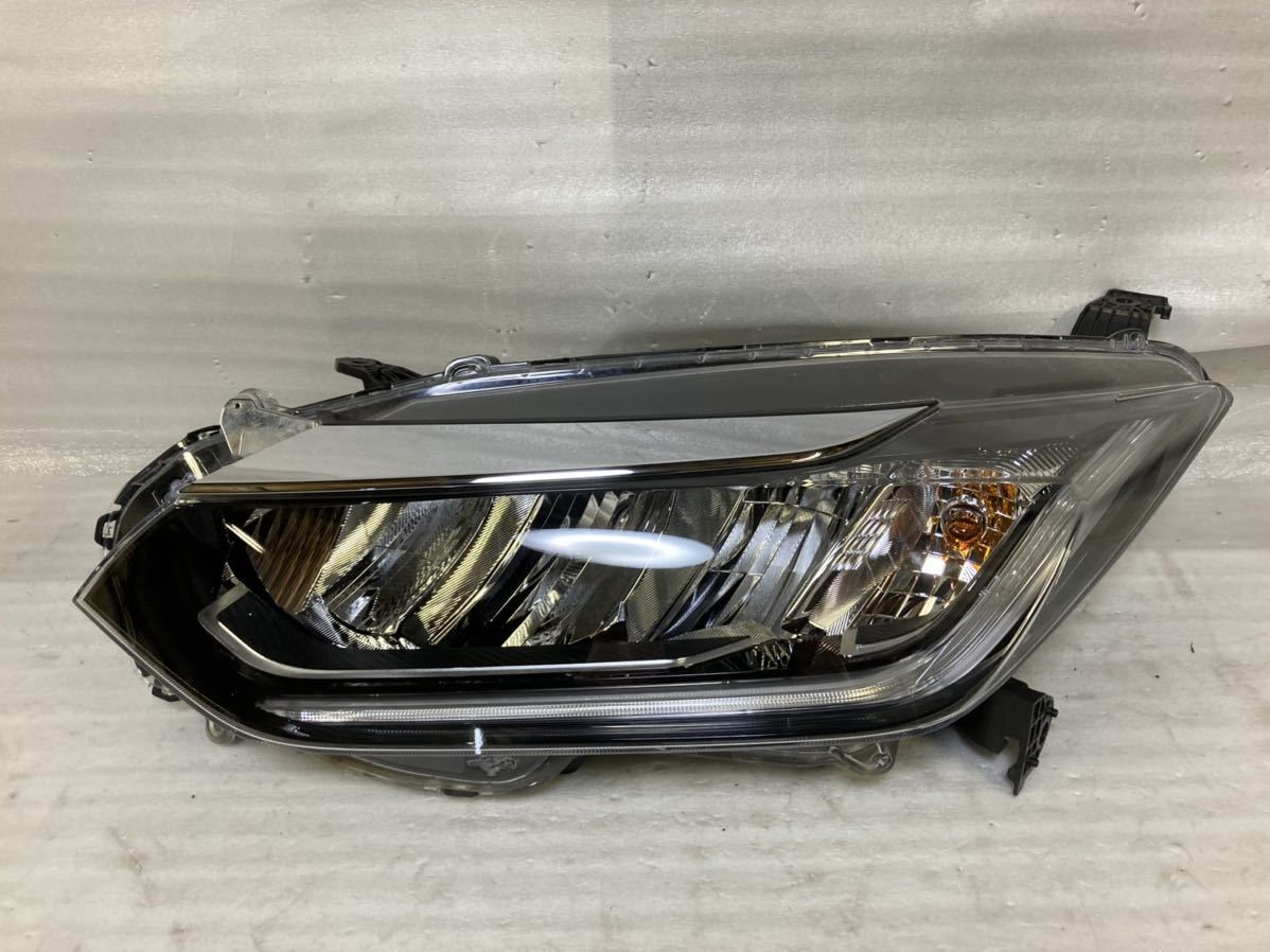 2094141 グレイスハイブリッド GM4/GM5 前期 右ライト LED STANLEY