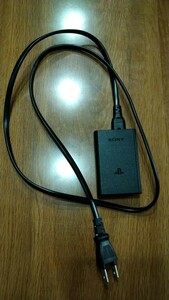 PS Vita 充電器（アダプタ部分のみ） SONY