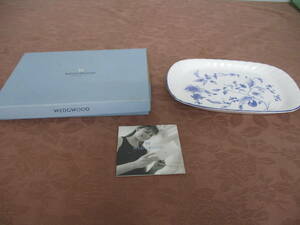 WEDGWOOD BLUEPLUM GIFTWARE JAPANONLY SPIRAL TRAY お皿 少々汚れあり 14×20.5㎝ tm2205-30-3