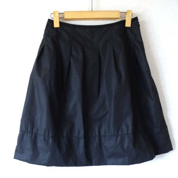 美品　ユニクロ　ふわバルーンスカート ブラック 64　♪