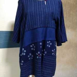 久留米絣地、織地ブラウス!日本製。紺。プルオーバー。