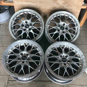 VOLTEC INTER MILAND 17インチ 17×8/9JJ OFF;+32/35 PCD;114.3-5　ハブ径;約72mm 傷あり、塗装剥がれあり 錆びあり 4本