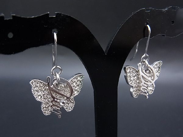 ヤフオク! -「バタフライピアス」(クリスチャン・ディオール ...