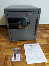 【中古】Sentry セントリー ファイアセーフ 耐火金庫 JSW3827_画像1