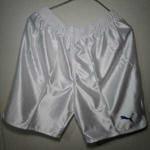 PUMA　サッカーパンツ　サイズ　XL カラー　白×青　日本製　新品未使用　