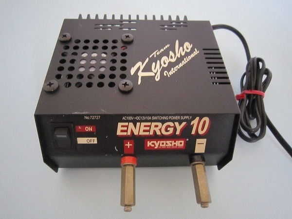 【送料無料】京商 KYOSHO パワーサプライ 安定化電源 ENERGY10 動作確認済み 12V 10A ラジコン 電子工作用