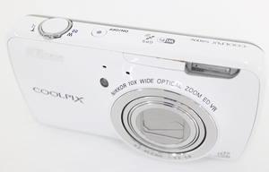 ○佐川急便60サイズ K4V220 カメラ ニコン デジカメ Nikon COOLPIX S800C 動作等未確認