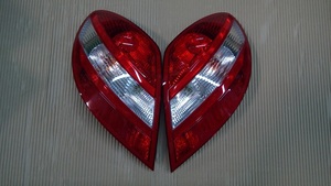[ liquidation special price ] MERCEDESBENZ Mercedes Benz R171 tail lamp left right set HELLA( spatula -) made genuine products quality ( correspondence genuine products number 1718200164/1718200264)