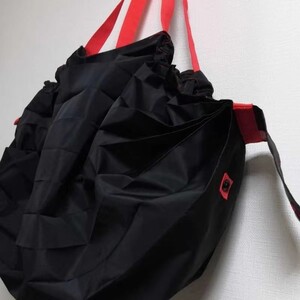 エコバッグ折り畳み簡単 買い物袋 コンパクト 軽量 ブラック 1枚