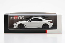 TOYOTA GAZOO Racing 特注 スパーク 1/43 トヨタ GR86 2021 クリスタルホワイトパール_画像2