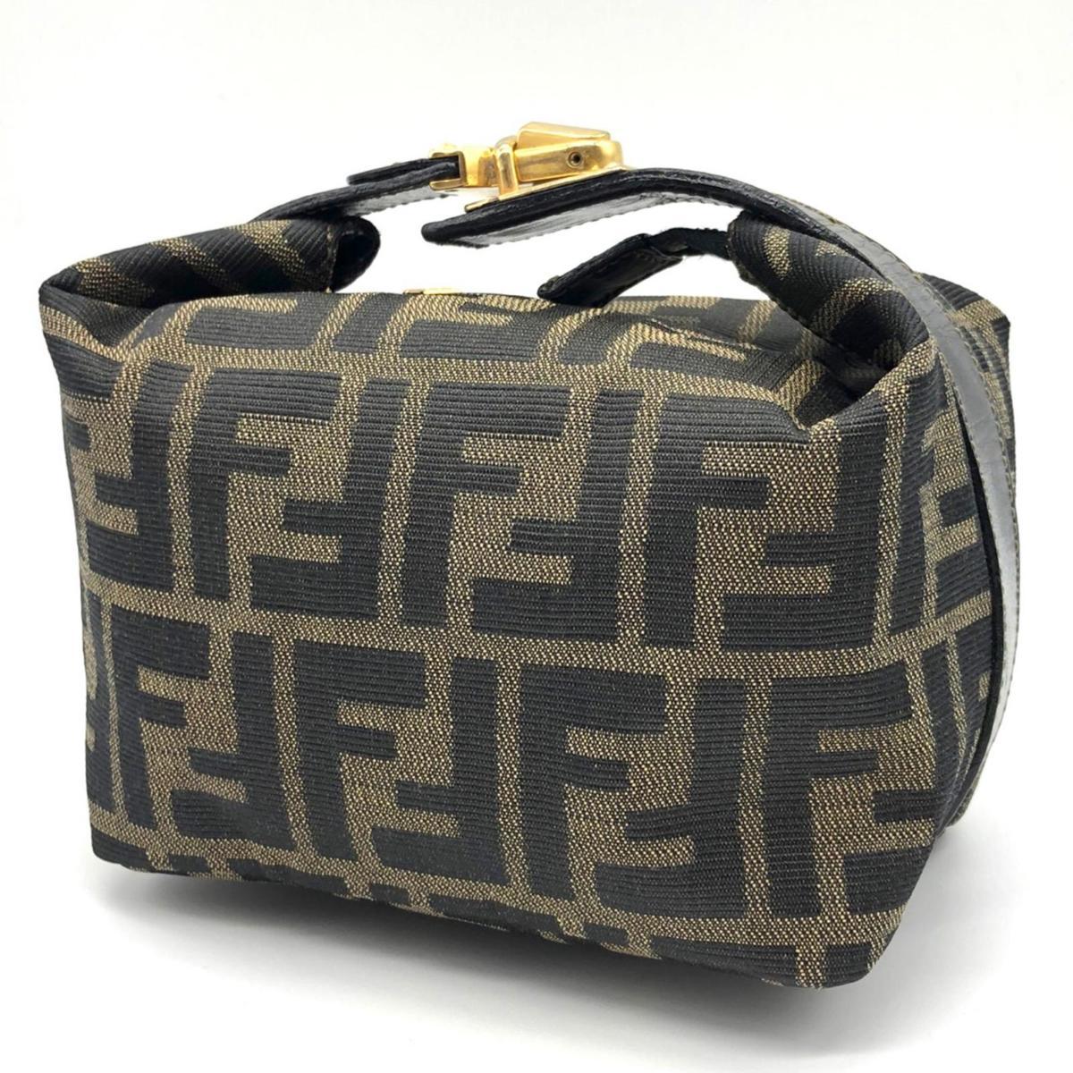 メーカー在庫限り品 FENDI ポーチ 大容量 ilam.org