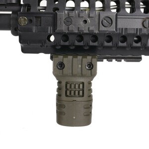 DLG TACTICAL バーティカル フォアグリップ ピカティニー 20mmレール対応 [ グリーン / ショート ]