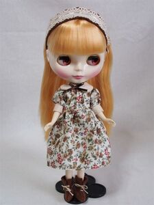  hand made * Blythe / Licca-chan size . Western-style clothes set doll / out Fit / costume / doll clothes / floral print One-piece / shoes boots / hair band / small articles / dress 