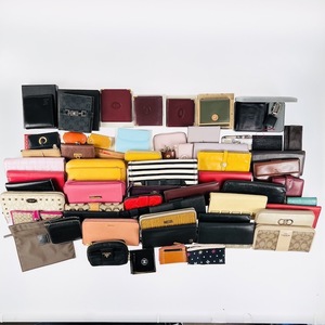 1円スタート グッチ GUCCI プラダ カルティエ等 キーケース 折財布等小物類60点セット まとめ売り 長財布 マルチカラー Y0483