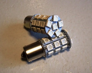 ＜LEDX03Ｗ-002＞27SMD LED ウインカー・ポジション　白色（6000Ｋ）150° シングル球 （口金の突起150度の位置＜BAU15ｓ＞）