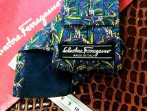 ♪今週の特売980円～♪0285♪状態並品【Ferragamo】フェラガモ【草木 動物 柄】ネクタイ♪_画像2