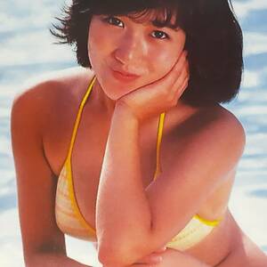 ◎青春アイドルお宝ハプニング☆★岡田有希子★☆　#昭和#80年代アイドル#水着#ビキニ#胸チラ#パンチラ#股間#足指【A4サイズ/切り抜き1p】