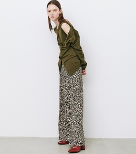  beautiful goods regular price 2.6 ten thousand Le Ciel Bleu Leopard pants beige 