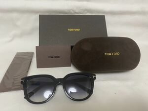 トムフォード サングラス　TOMFORD TF917 001 美品　伊達眼鏡　メガネフレーム