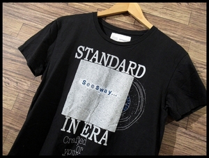 送料無料 G② seesway satiate シースウェイサティエイト STANDARD IN ERA メッセージ プリント 半袖 Tシャツ カットソー 黒