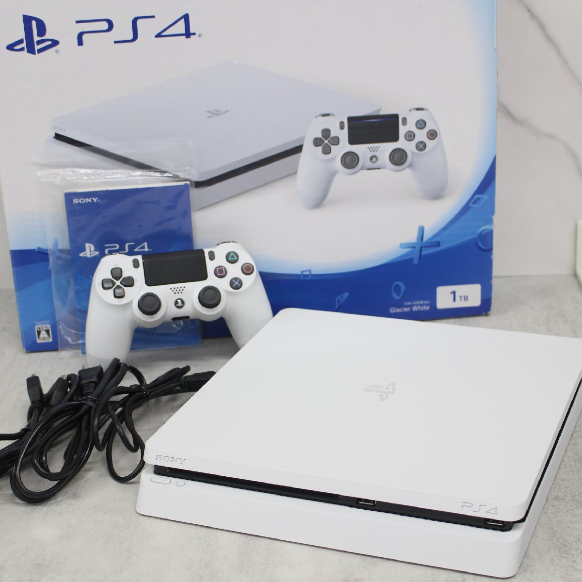 トレフォイル PS4 ドラゴンクエスト11 ホワイト - 家庭用ゲームソフト