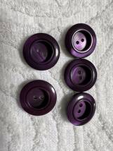 3405　約16㍉ 紫　パープル　 ボタン ５個セット　ビンテージ　 未使用品　手芸　裁縫　おしゃれ　ハンドメイド　DIY　リメイク_画像1