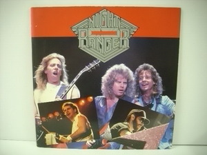 ■来日ツアーパンフレット+ライブチケット半権　ナイト・レンジャー / NIGHT RANGER 1985年 ◇r2319