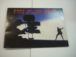 [映画パンフレット] LAURIE ANDERSON / HOME OF THE BRAVE ローリー・アンダーソン WILLIAM S. BURROUGHS ウィリアム・バロウズ ◇r30426