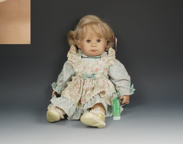 眠り 人形の値段と価格推移は？｜292件の売買情報を集計した眠り 人形 