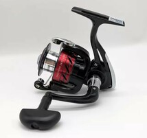 訳アリ！ 4000番 DAIWA ダイワ リール スピニングリール 海外モデル 日本未発売 左右ハンドル 巻きやすい 新品未使用 国内発送 限定レッド_画像5