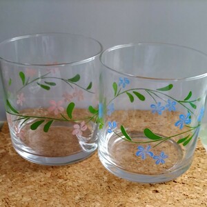 昭和レトロ ペアグラス　花柄 ガラスコップ　《ミスタードーナツ景品》
