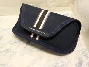 TOMMY-HILFIGER　デニム生地の洒落たサングラスケース　白/黒 送料無料