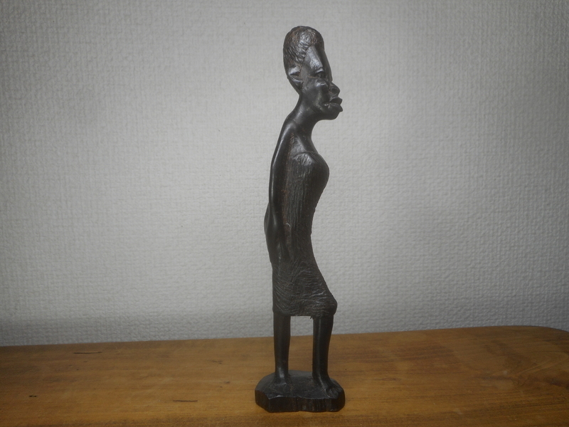 ヤフオク! -アフリカ 木彫り(工芸品)の中古品・新品・未使用品一覧