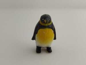 PENGIN　ぺんぎん　ペンギン　お腹が黄色　　　フィギュア　置物　置き物　飾り物　飾り