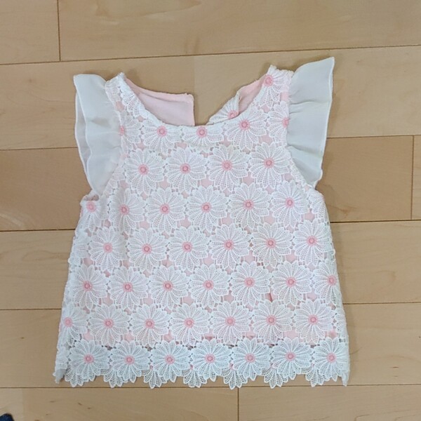 女の子のピンクのトップス110 花柄レース Tシャツ 半袖Tシャツ 幼稚園服 保育園服 値下げ不可。