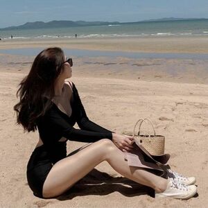 [ Itioshi carefuly selected commodity ] lady's swimsuit One-piece long sleeve high waist beach summer D018