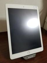 314 iPad 5 (第5世代, 9.7inch) A9/2GB/32GB Silver A1823【Apple・タブレット・ジャンク】_画像2