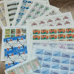 切手コレクション 総額は10,540円 1970年代の50円切手シートが中心