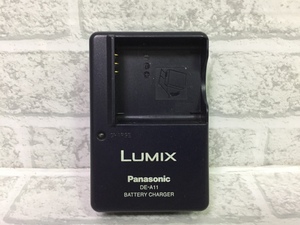 パナソニック　LUMIX　バッテリーチャージャー　DE-A11　中古品6477