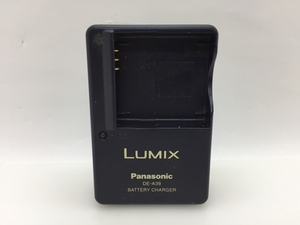 パナソニック　LUMIX　バッテリーチャージャー　DE-A39A　中古品M-3740