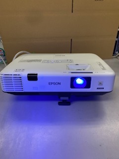 ヤフオク! -epson プロジェクターの中古品・新品・未使用品一覧