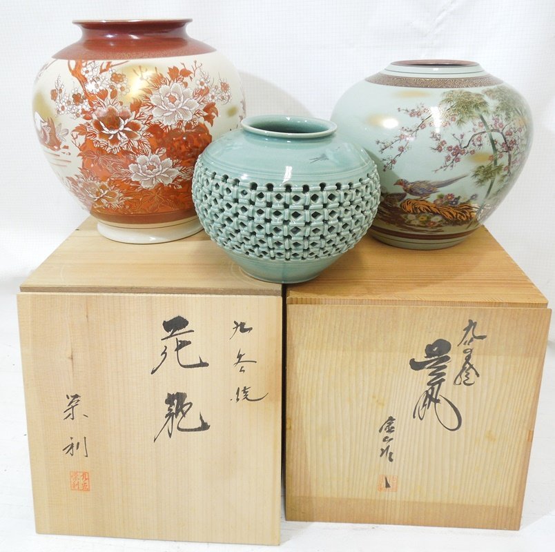 九谷焼 博峰作 9号花瓶 径12.5 釉彩 × N169-02 高27 個装サイズ サイズ cm 九谷焼 博峰作 9号花瓶 径12.5 釉彩 × N169-02 高27 個装サイズ サイズ cm