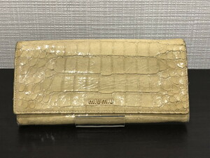 ■【YS-1】 ミュウミュウ 長財布 小銭入れ有り ■ クリーム色 型押し 縦10cm×横19cm ■ MiuMiu 【東京発 手渡し可能】K■