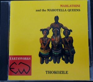 YF／国内盤中古CD☆マハラティーニ＆マホテラ・クイーンズ(MAHLATHINI and the MAHOTELLA QUEENS)「ＴＨＯＫＯＺＩＬＥ」高橋健太郎解説